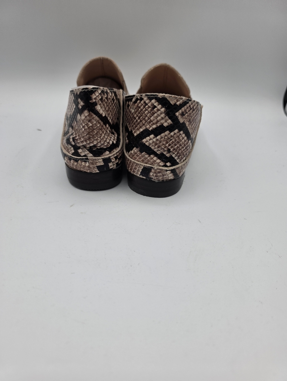 Sbicca Women's Nisland Driving Style Leather Loafer Size 7 NEW Going Out Snake - Picture 10 of 10